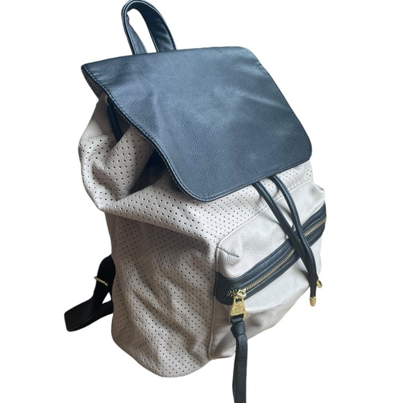 Steve Madden Vegan Leather‎ Cream Black Backpack - Picture 1 of 12